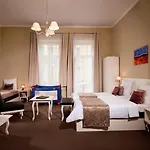 Leone Aparthotel