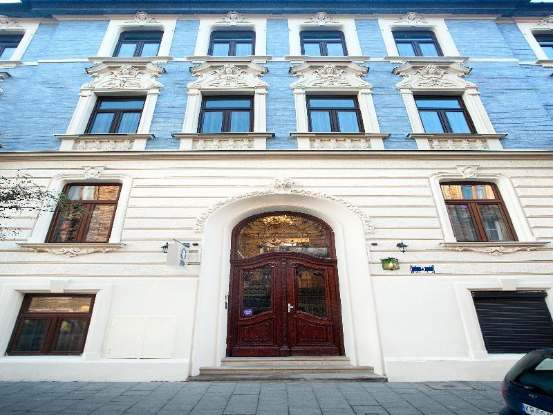 Aparthotel Leone 3*